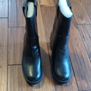 Black Leather Ankle Boots Size 8.5